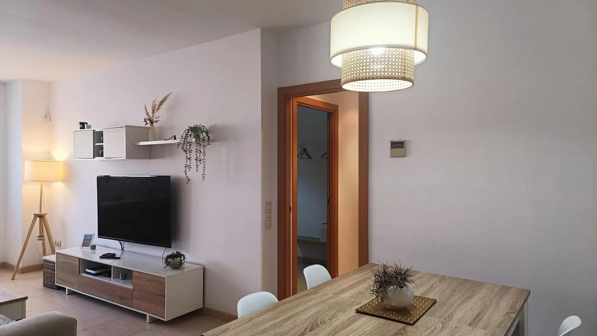 Lo Piset Del Delta: Apartamento Con Piscina Para 4 L'Aldea 0*,  Spain